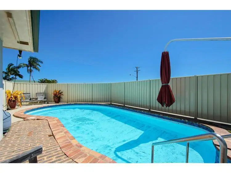 Second view of Homely house listing, 6 The Broadway, Avoca QLD 4670