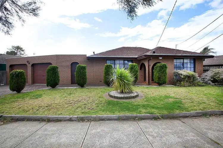 21 Delamare Drive, St Albans VIC 3021