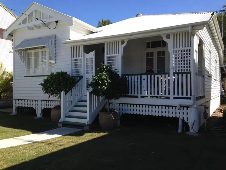 43 Blackwood Road, Deagon QLD 4017