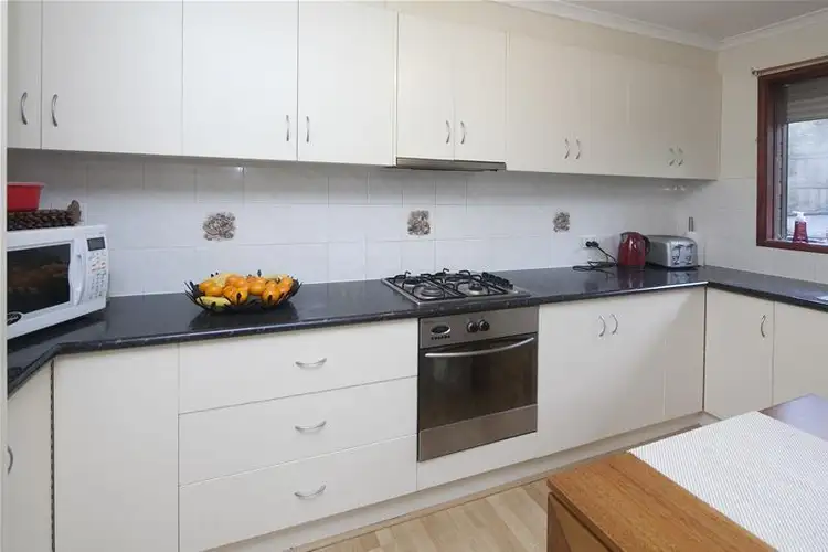 Fourth view of Homely house listing, 4 Headingly Court, Endeavour Hills VIC 3802