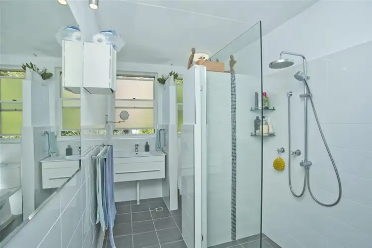 Fourth view of Homely unit listing, 4/6 Hillview Crescent, The Hill NSW 2300