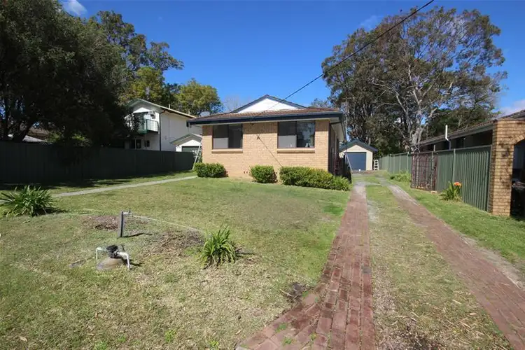 4 Charmhaven Avenue, Charmhaven NSW 2263