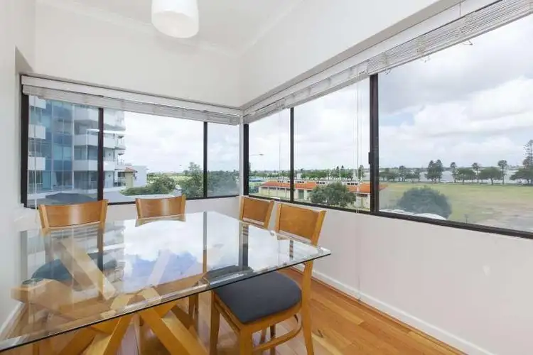 26/114 Terrace Road, Perth WA 6000