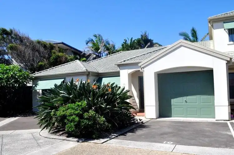 Catalina Court 10/4- Beachside Way, Yamba NSW 2464