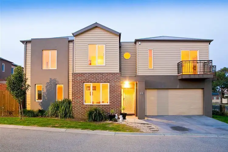 27 Tilbavale Close, Hallam VIC 3803