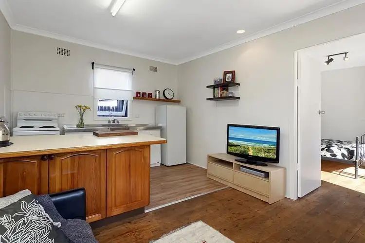 Sixth view of Homely house listing, 16 Gondola Road, North Narrabeen NSW 2101