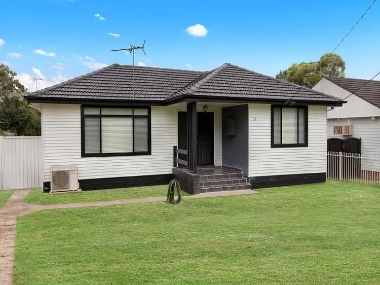 11 Tabali Street, Whalan NSW 2770