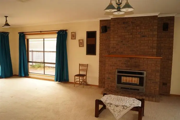 Fifth view of Homely house listing, 4 Cullen Court, Numurkah VIC 3636