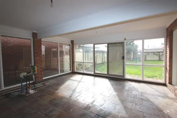 Seventh view of Homely house listing, 5 Rumbriah Retreat, St Albans VIC 3021