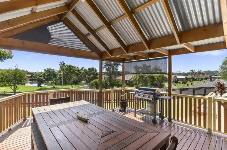 18 Murtha Drive, Elanora QLD 4221