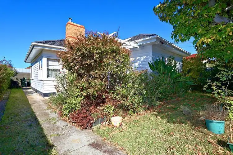 33 Canterbury Street, Deer Park VIC 3023