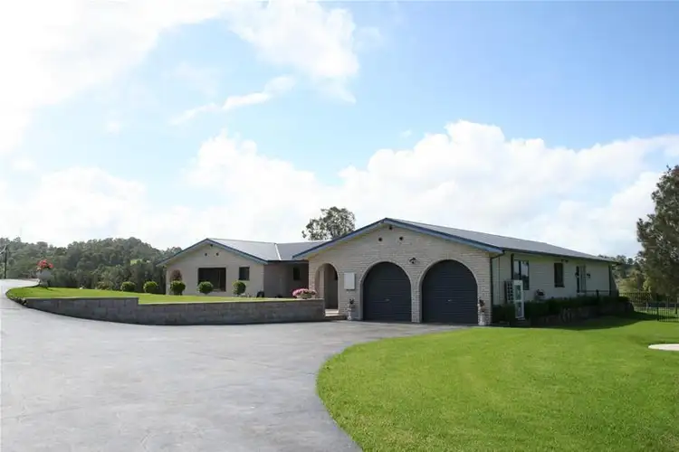 63 Lenaghans Drive, Black Hill NSW 2322