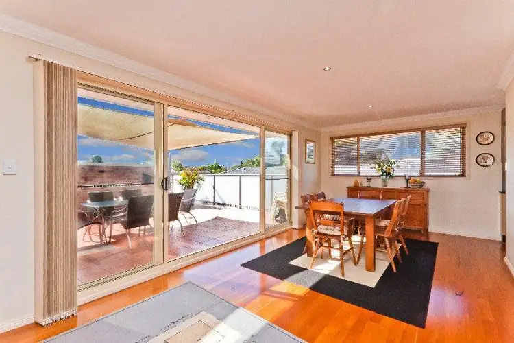 2/164 Blackwall Road, Woy Woy NSW 2256