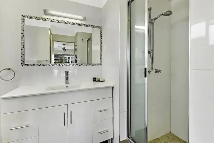 Sixth view of Homely apartment listing, 22/'SCALINADA' 22 Woodroffe Avenue, Main Beach QLD 4217