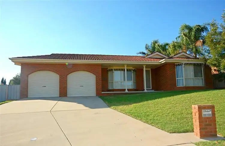 3 Hudson  Drive, Lloyd NSW 2650