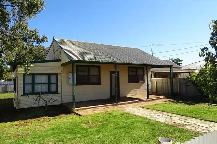 496 Fisher Street, Broken Hill NSW 2880