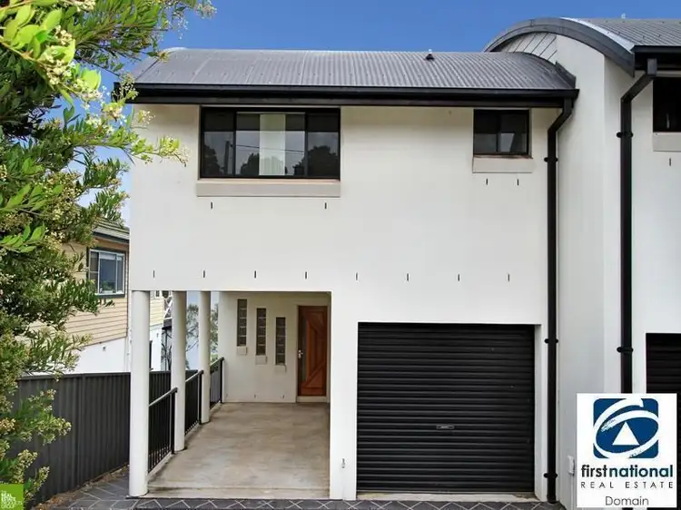 Fourth view of Homely townhouse listing, 1/31 Northcliffe Drive, Lake Heights NSW 2502