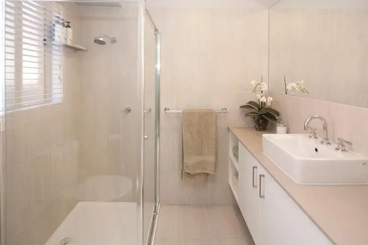 Seventh view of Homely house listing, 130 David Collins Drive, Endeavour Hills VIC 3802