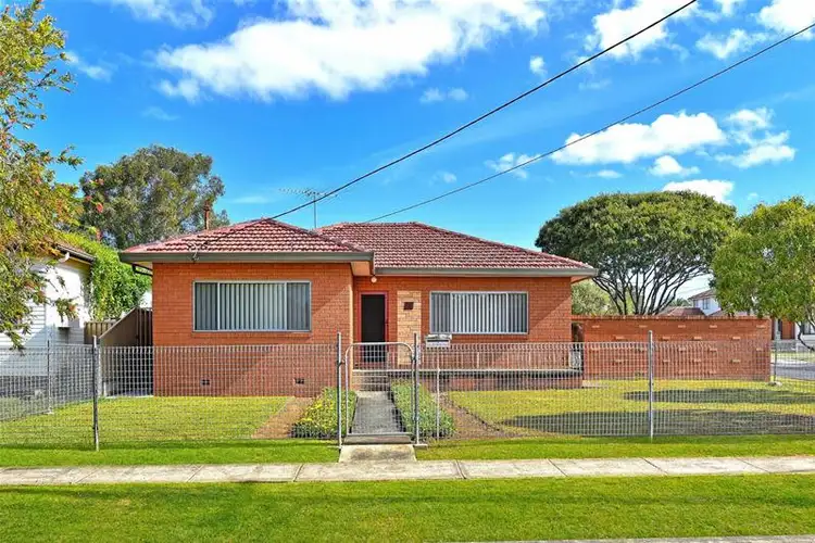 33 Arlewis Street, Chester Hill NSW 2162