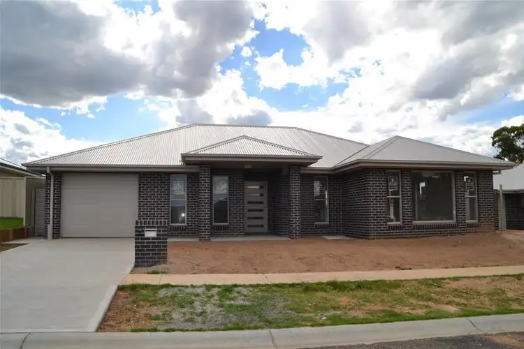 2 Broadhead Road, Mudgee NSW 2850