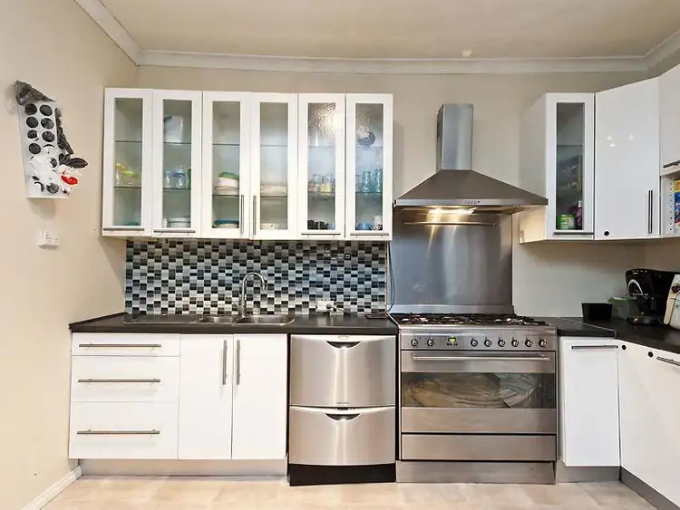 Sixth view of Homely house listing, 9 Bowden Place, Armadale WA 6112