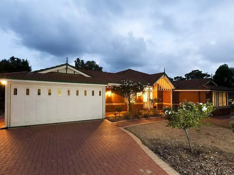 168 Heritage Drive, Roleystone WA 6111