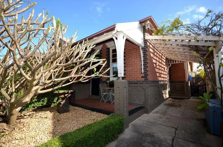 Third view of Homely house listing, 140 Lawson Street, Hamilton NSW 2303