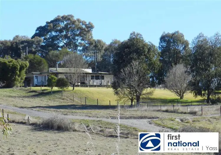 16 Luther Street, Bowning NSW 2582