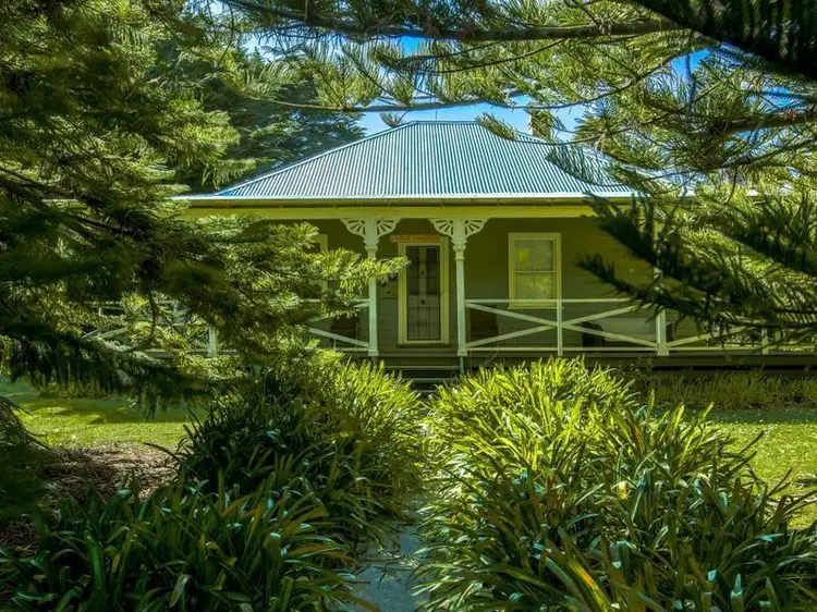 3 Bayview Avenue, Inverloch VIC 3996