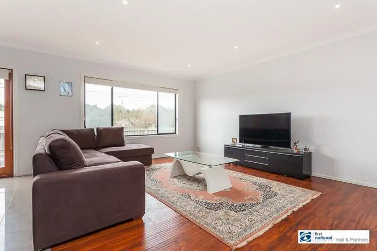 Fourth view of Homely house listing, 5 Loren Court, Endeavour Hills VIC 3802