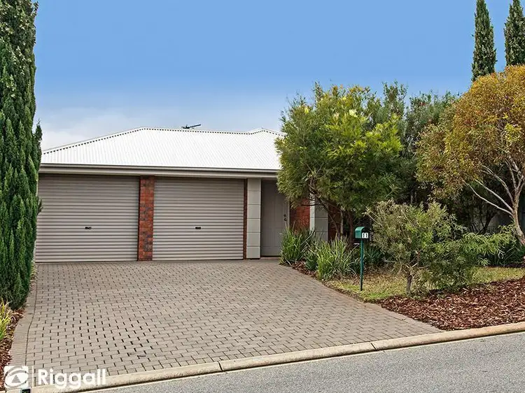 11 Hampshire Drive, Craigmore SA 5114