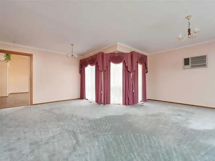Fourth view of Homely house listing, 8 Solomon Court, Sunbury VIC 3429