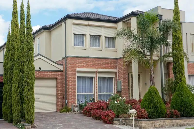Main view of Homely apartment listing, 1/14 Erica Close, Endeavour Hills VIC 3802