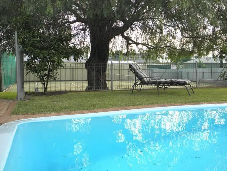 10 Barnett Avenue, St Marys SA 5042