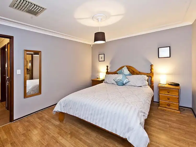 Sixth view of Homely house listing, 2 Leys Rise, Mount Richon WA 6112