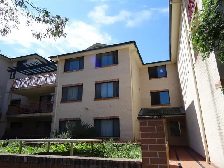 19/2-4 Kane Street, Guildford NSW 2161