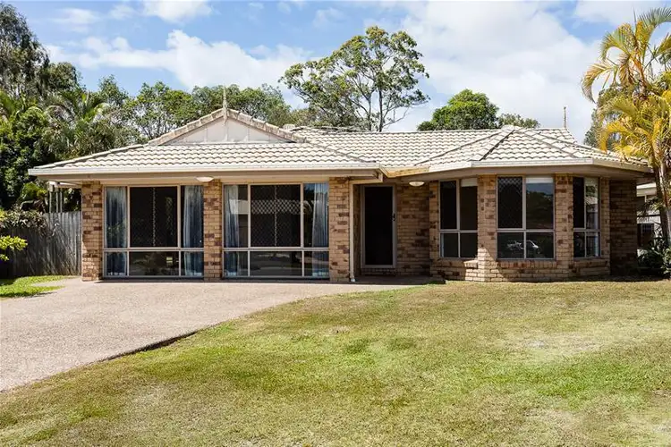 4 Club Crescent, Redland Bay QLD 4165