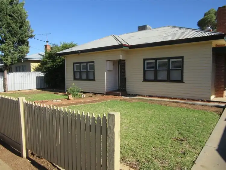 17 Floral  Avenue West, Mildura VIC 3500