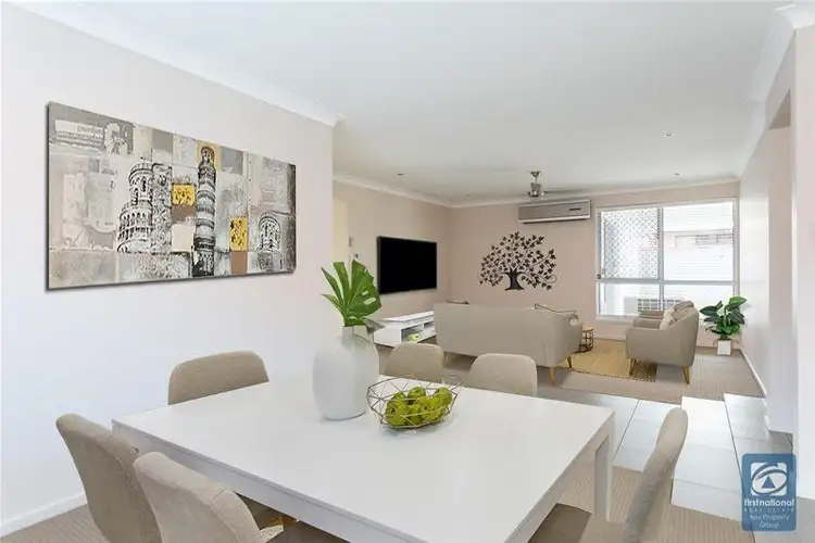 30 Ebony Crescent, Redland Bay QLD 4165