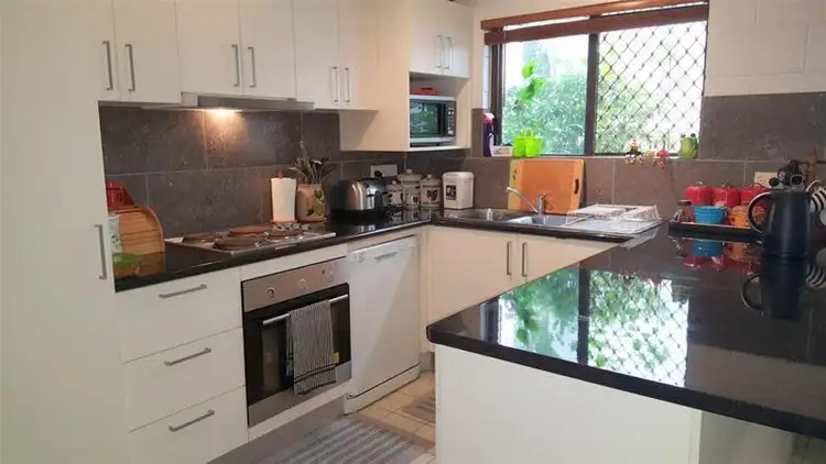 8/323 McLeod Street, Cairns North QLD 4870