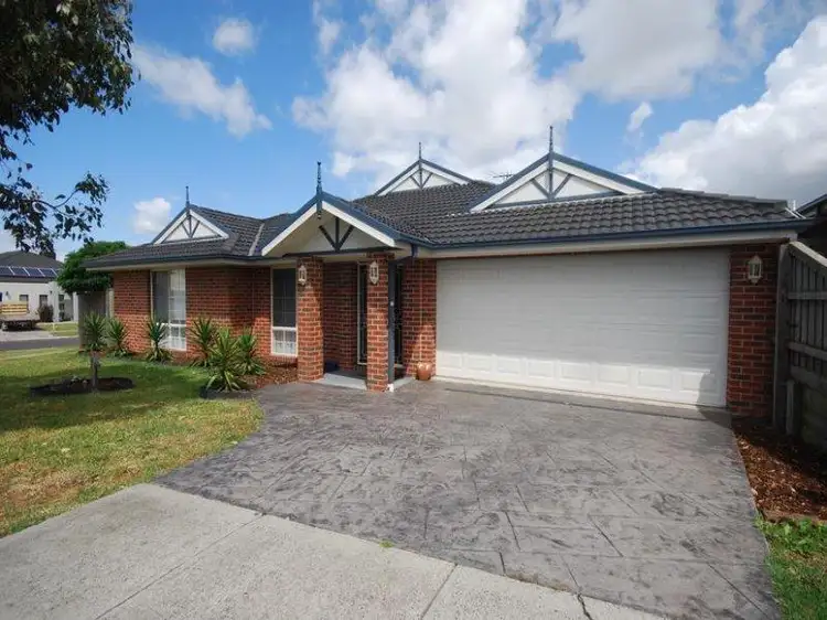 1 Cottrell Place, Lynbrook VIC 3975