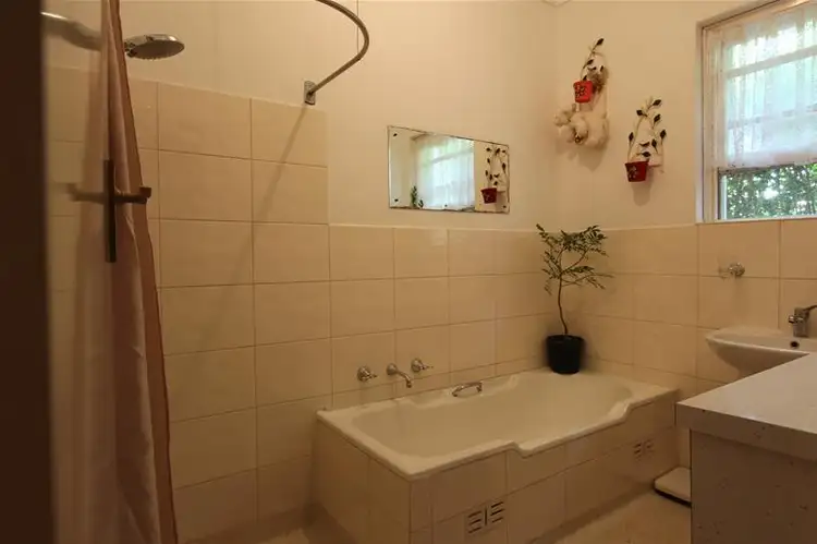 Fourth view of Homely house listing, 8 Canberra Crescent, Valley View SA 5093