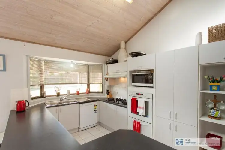 Sixth view of Homely house listing, 4 Douglas Rise, Endeavour Hills VIC 3802
