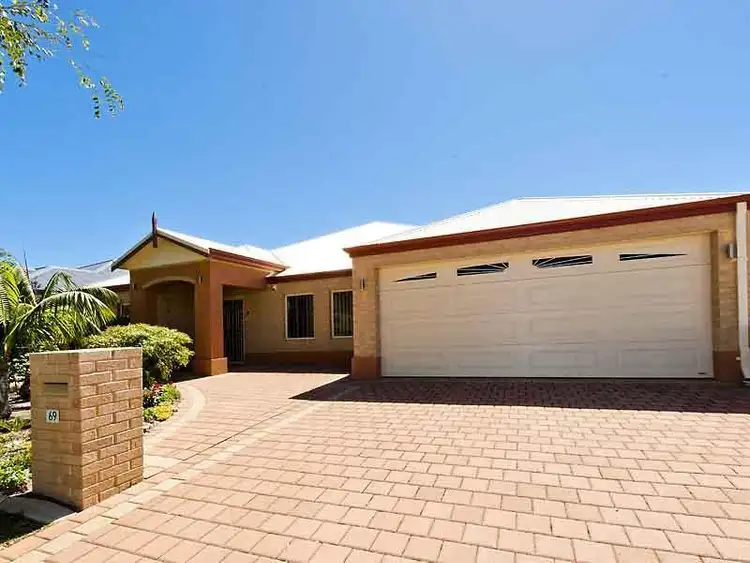 Second view of Homely house listing, 69 Keystone Loop, Secret Harbour WA 6173