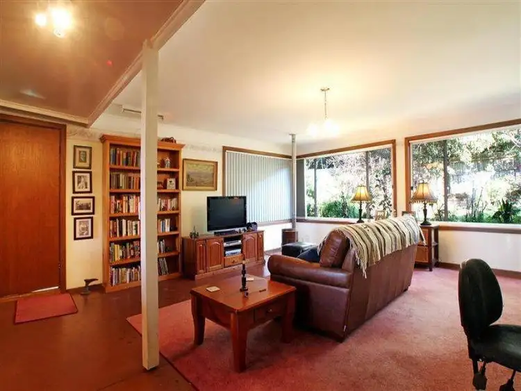Sixth view of Homely house listing, 11 Hearthside Court, Ringwood VIC 3134