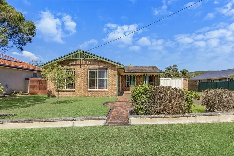 11 The Avenue, Tumbi Umbi NSW 2261