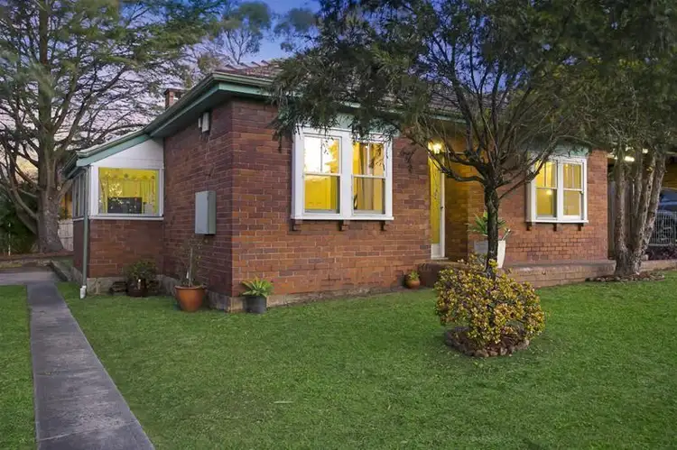 15 Lyndhurst Street, Gladesville NSW 2111