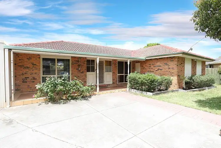3 Avon Close, Deer Park VIC 3023