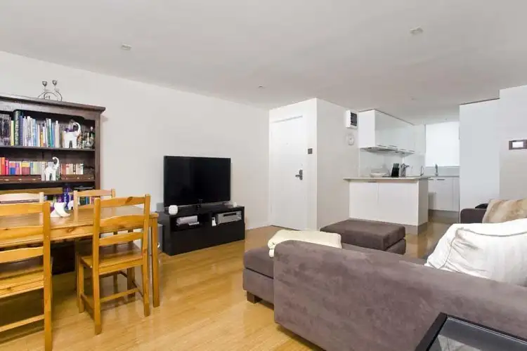 2/54 Golf Avenue, Mona Vale NSW 2103