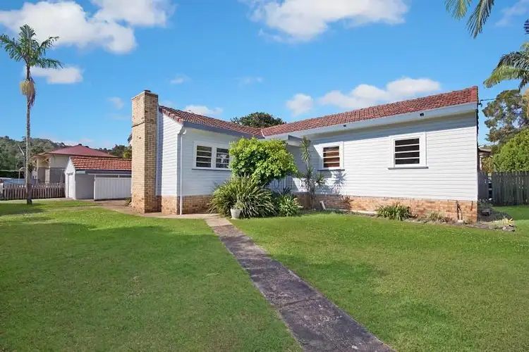90 Oakley Avenue, East Lismore NSW 2480